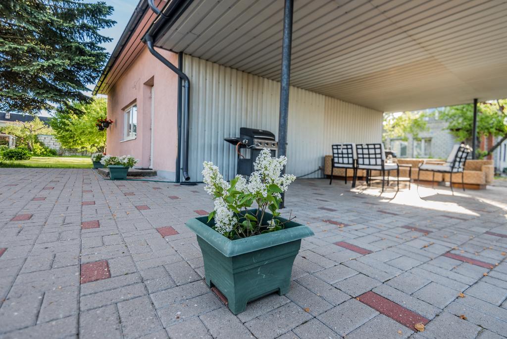 Villa Lubja Holiday House Pärnu Exterior foto